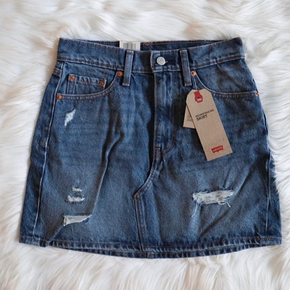 NEW Levi's Denim Skirt High Waisted Dark Wash Size 25